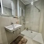 Promenada With Free Parking Apartmán *
