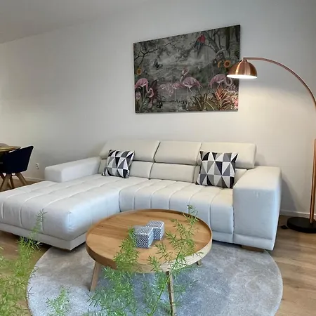 Promenada With Free Parking Apartment Nitra