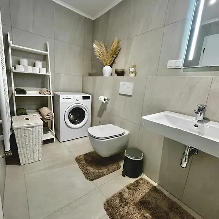 Promenada With Free Parking Apartmán Nitra