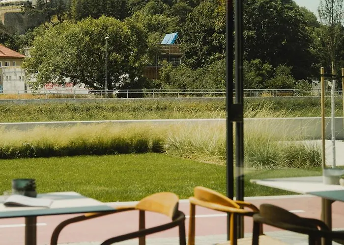 Promenada With Free Parking