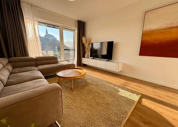 Promenada With Free Parking Apartament Nitra