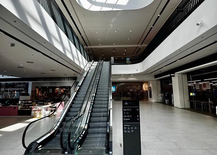 Promenada With Free Parking Apartament